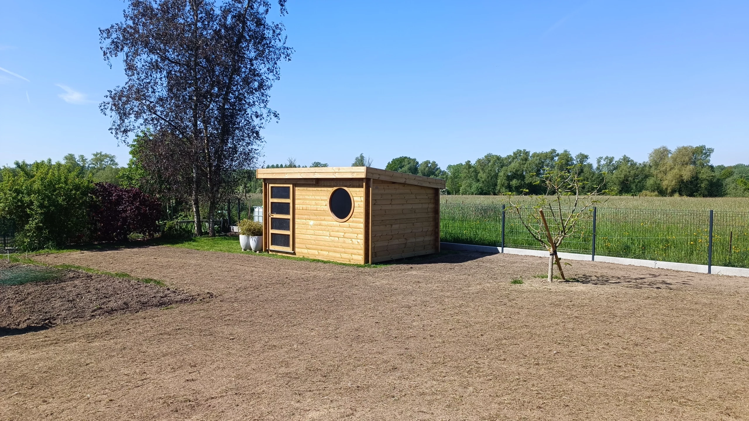 abris chalet jardin cysoing